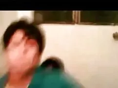 रेट्रो अंतरजातीय फुल ...