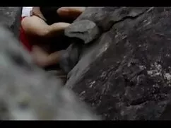 सुनहरे बालों वाली से ...