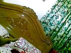 एक भव्य और सेक्सी से ...