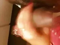 युवा लड़के के फुल से ...