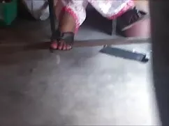 बहुत बूढ़े नानी हिंद ...