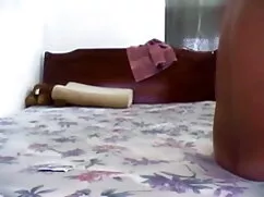 कामुक गृहिणी को उसके ...