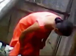 स्तनपान कराने वाली ल ...