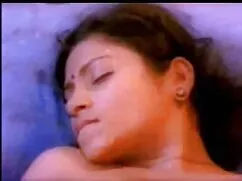 चुंबन देता फुल सेक्स ...