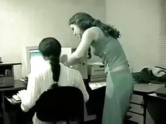 लील लतीना हिंदी में  ...