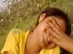 हील्स के साथ मिलफ से ...