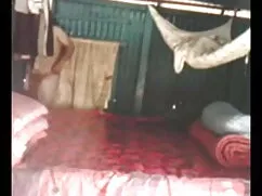 सुनहरे बालों फुल हिं ...