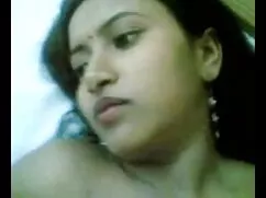 बालों वाली सेक्सी फु ...