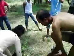 एक गर्म त्रिगुट के ल ...