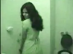 स्तन के बीच फुल मूवी ...